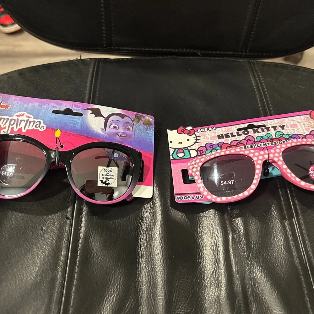 Vampirina and Hello Kitty Kids Sunglasses Set - Pink